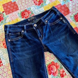 🍀 Dark Denim Silver Aiko Jeans!